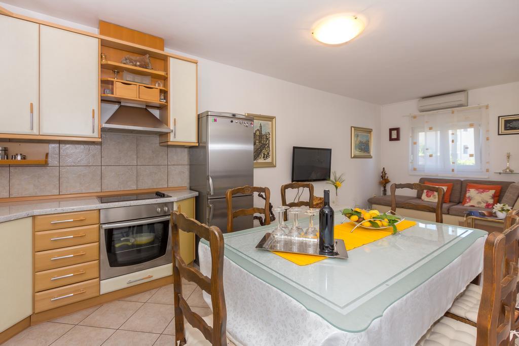 Apartment Ivo Подстрана Экстерьер фото